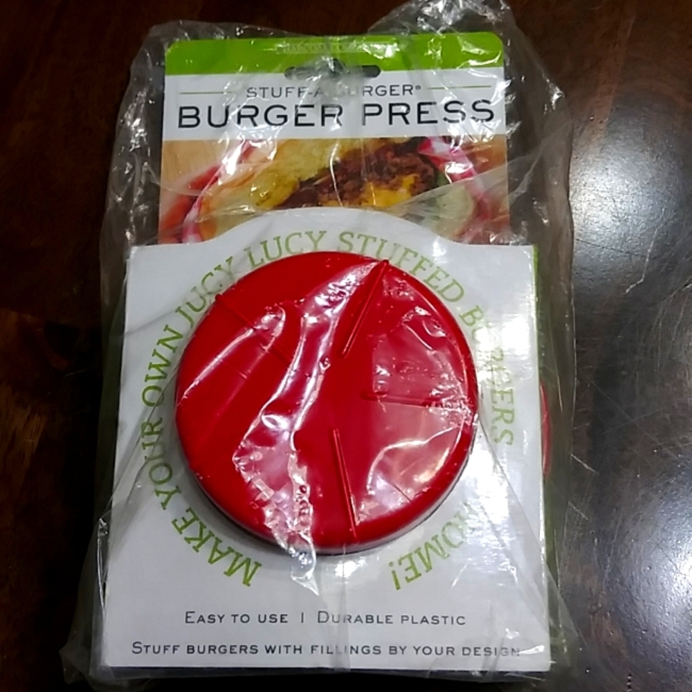 NIP- Charcoal Companion Burger Press for Stuffed Burgers- New